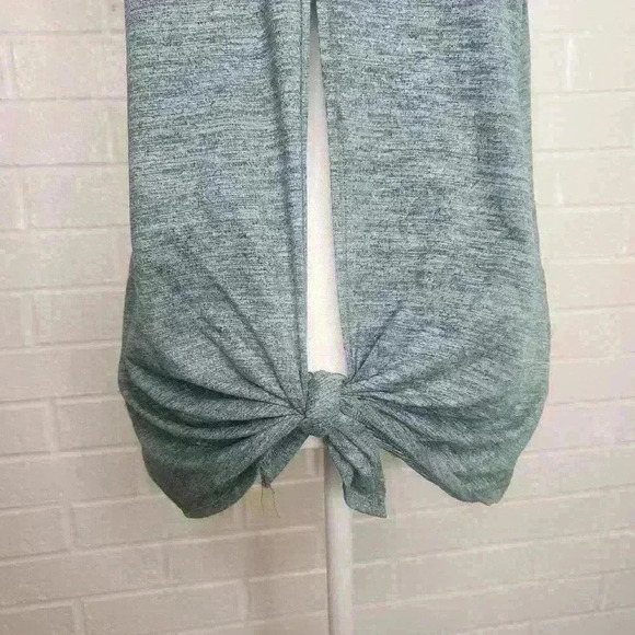 Yogalicious women's athletic tank top open back size large - Picture 6 of 7